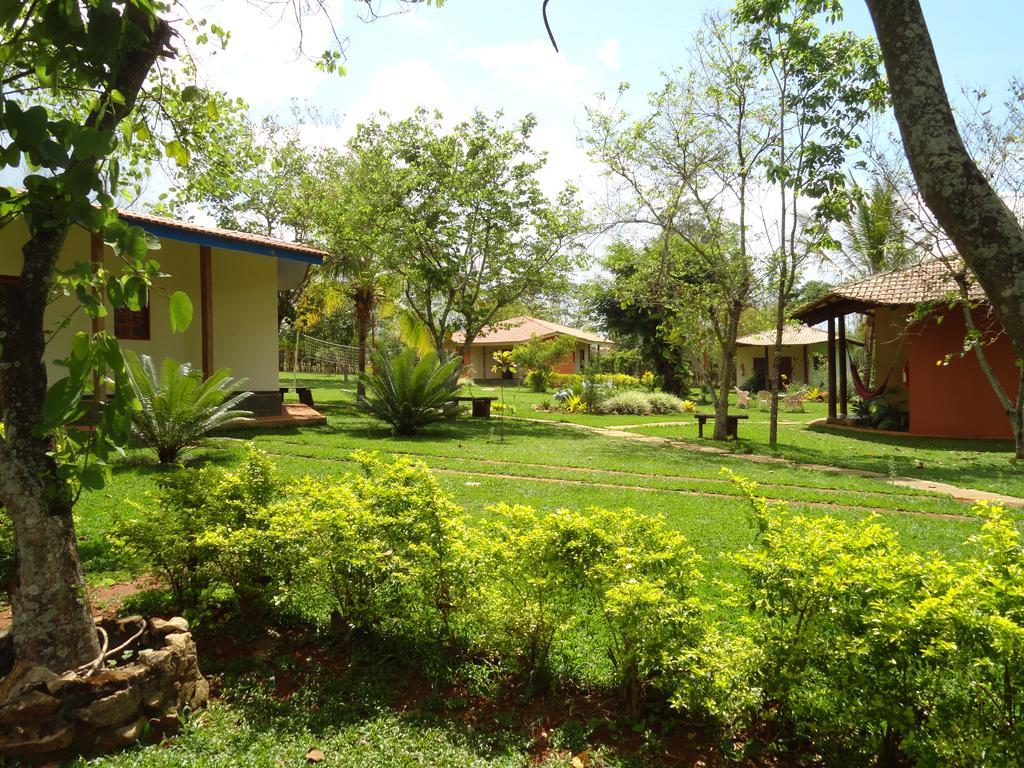 Pousada Recanto Do Cerrado Neropolis Exterior foto